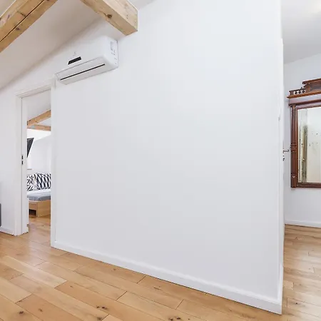 2 Bedroom Apartment With Terrace- Pilsudskiego 11 Krasków Eksteriør bilde