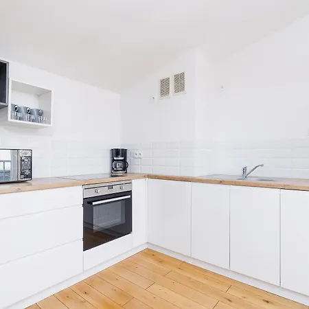 2 Bedroom Apartment With Terrace- Pilsudskiego 11 Krasków Eksteriør bilde